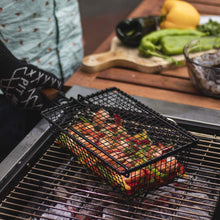 Load image into Gallery viewer, Grill Shaker Basket