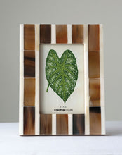 Load image into Gallery viewer, 4x6 Horn Picture Frame